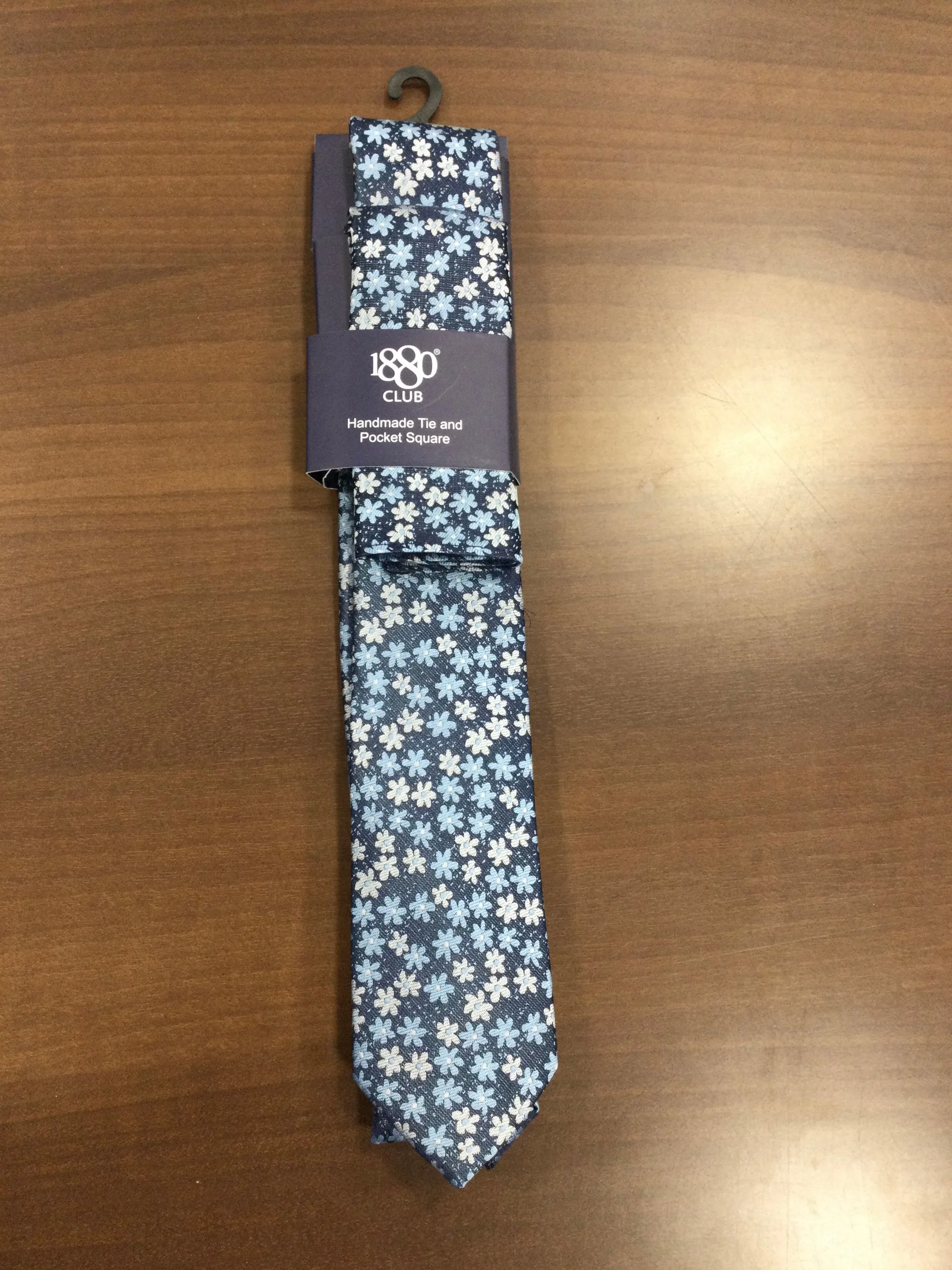 1880 Club Tie and Pocket Square Set