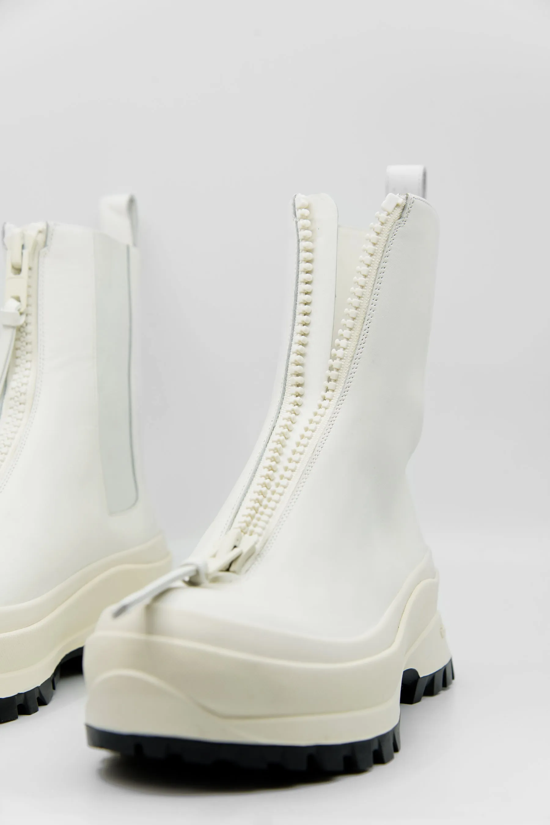 Boston Zip Boot Off-White