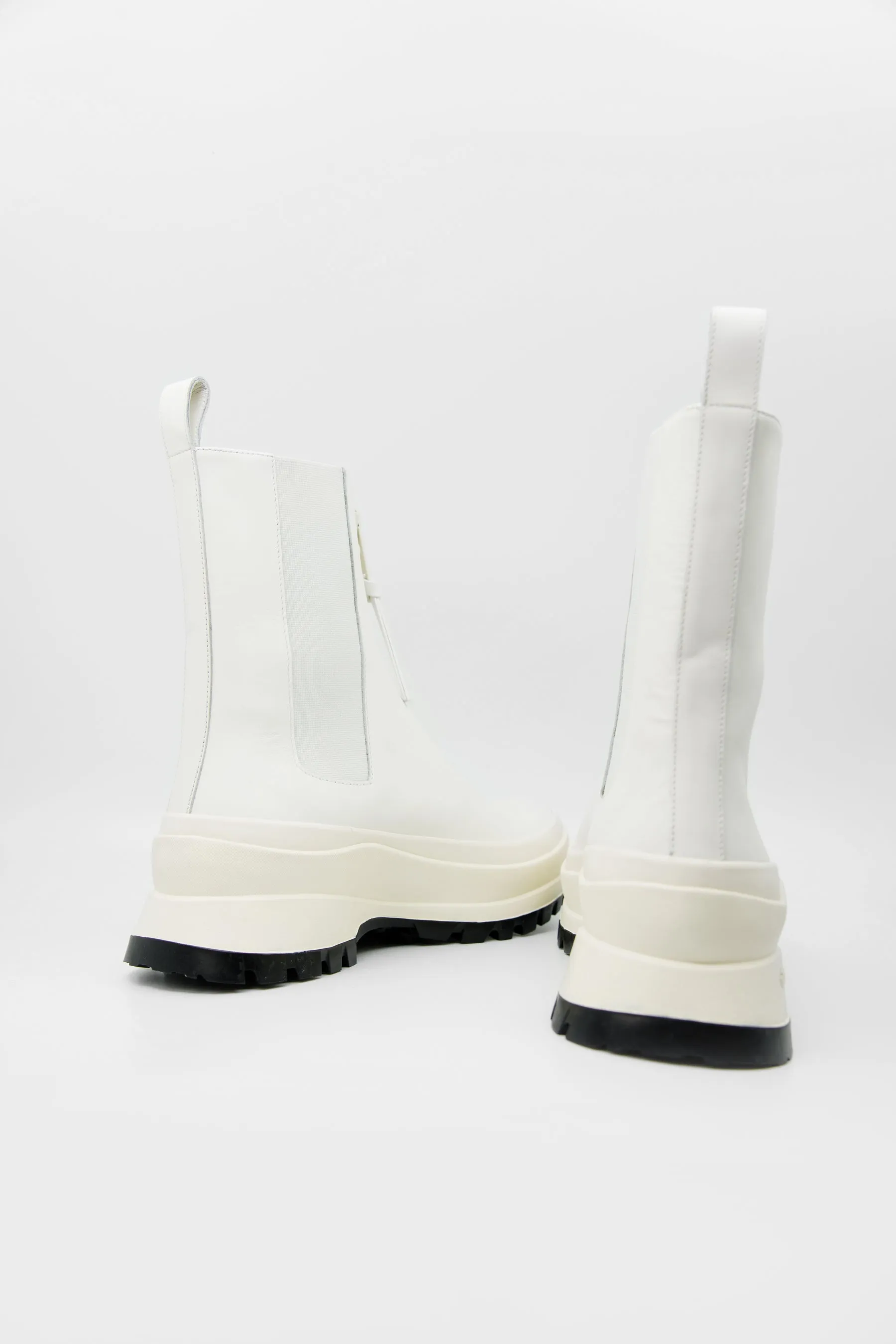 Boston Zip Boot Off-White