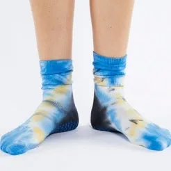 Bullseye Crew Grip Socks - Blue (Barre / Pilates)