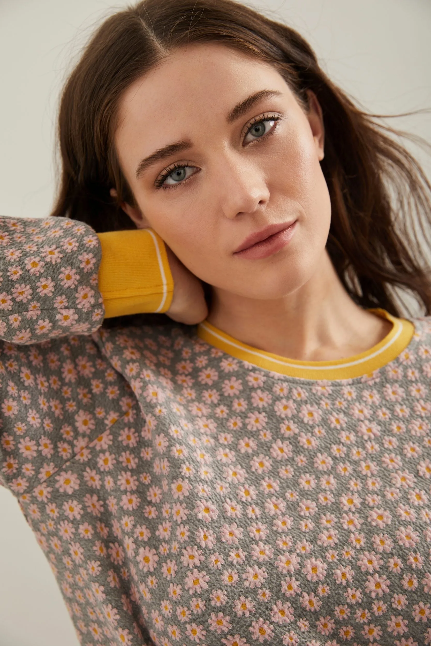 Floral crew neck sweater