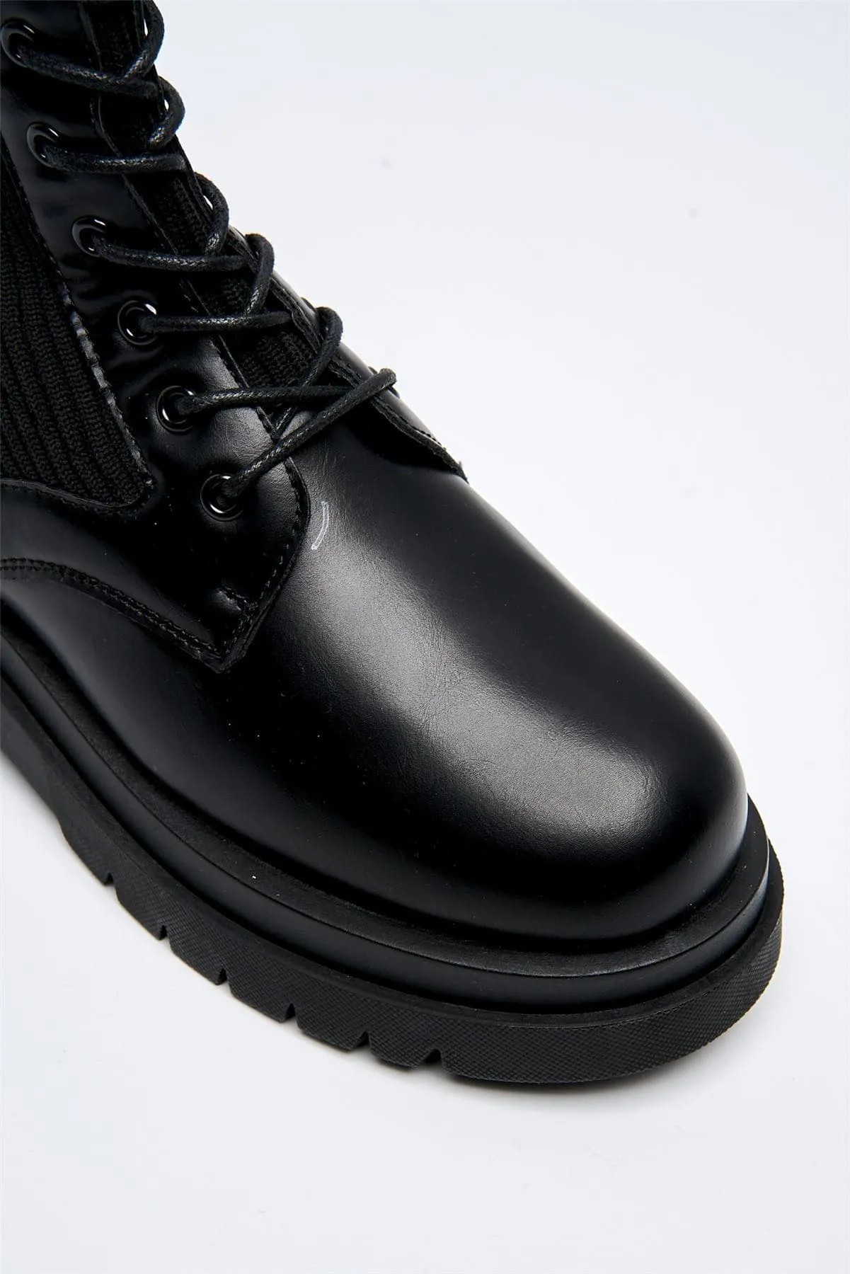 Haniwa Lace-up Ankle Boot in Black Matt