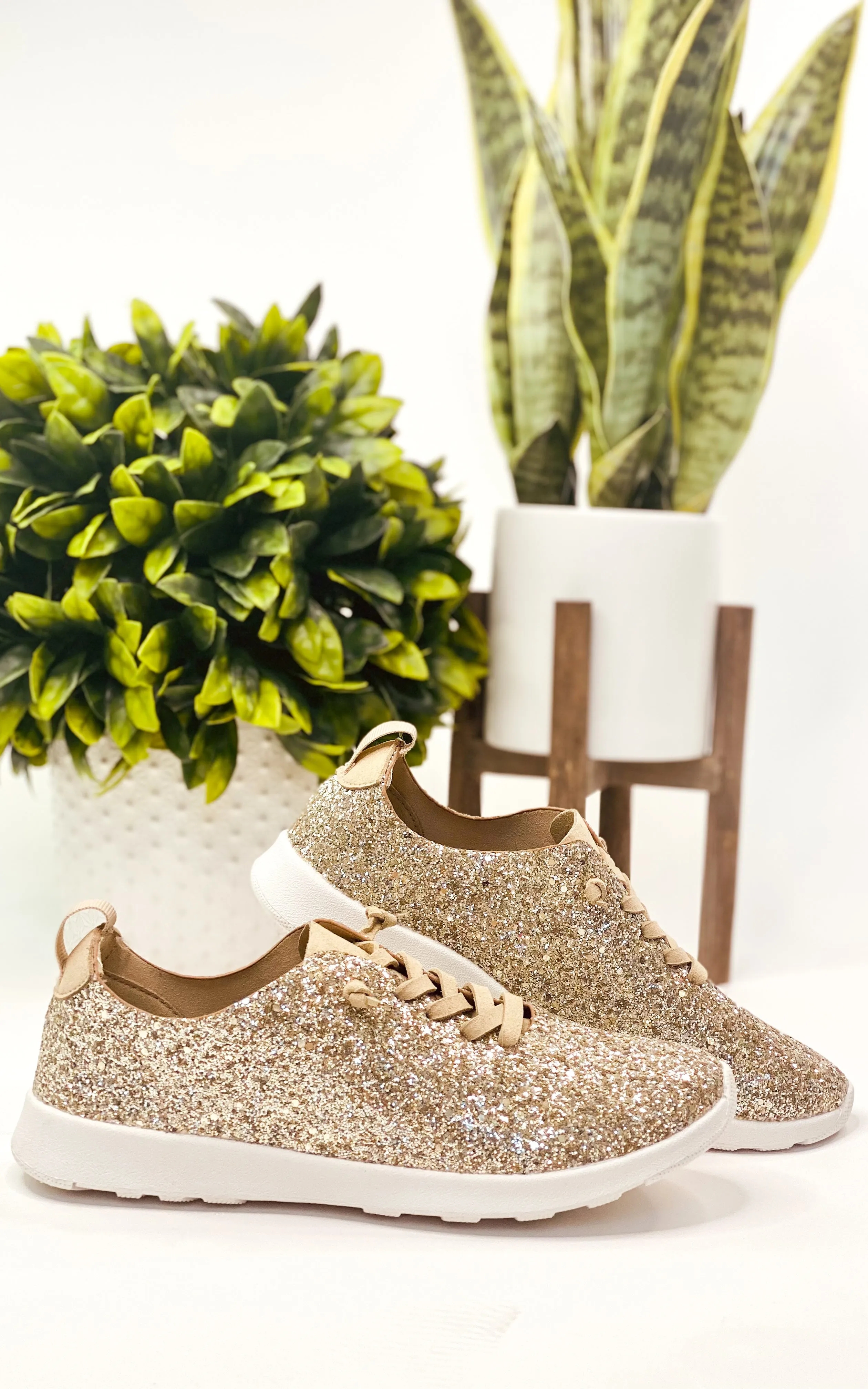 Mayo Glitter Sneaker in Gold