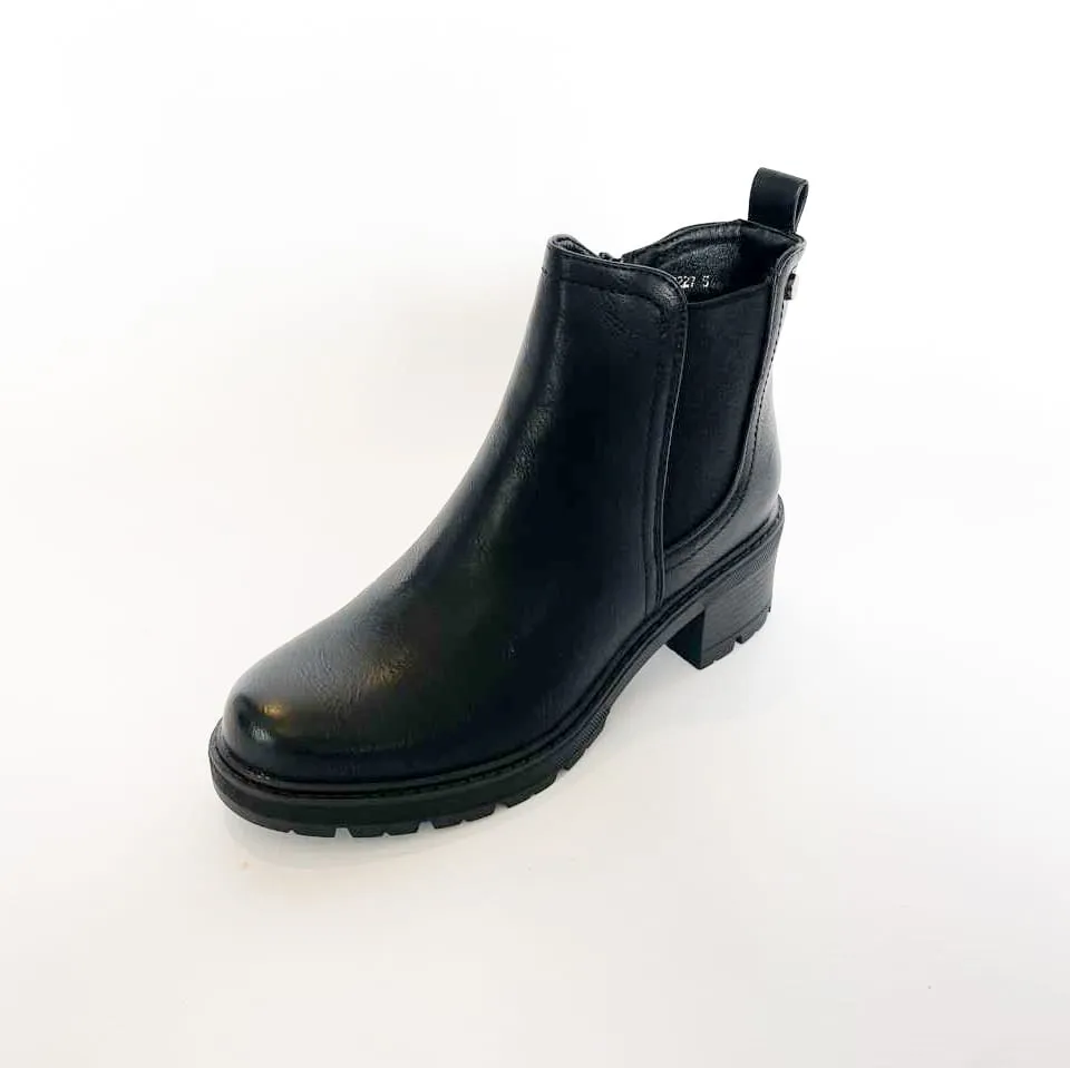 Savoy black chelsea boot