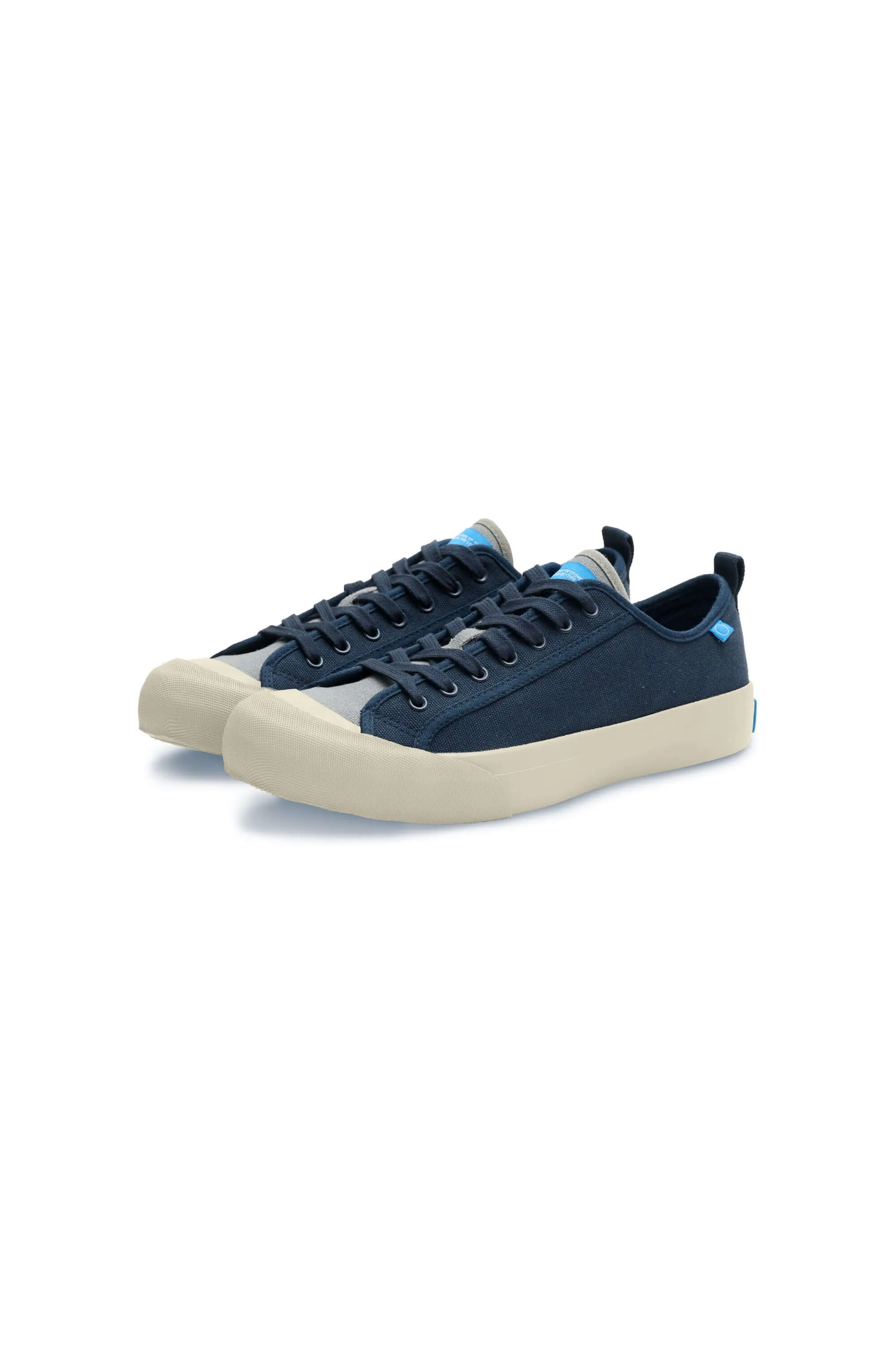 T1S2 Low Top Canvas Sneaker